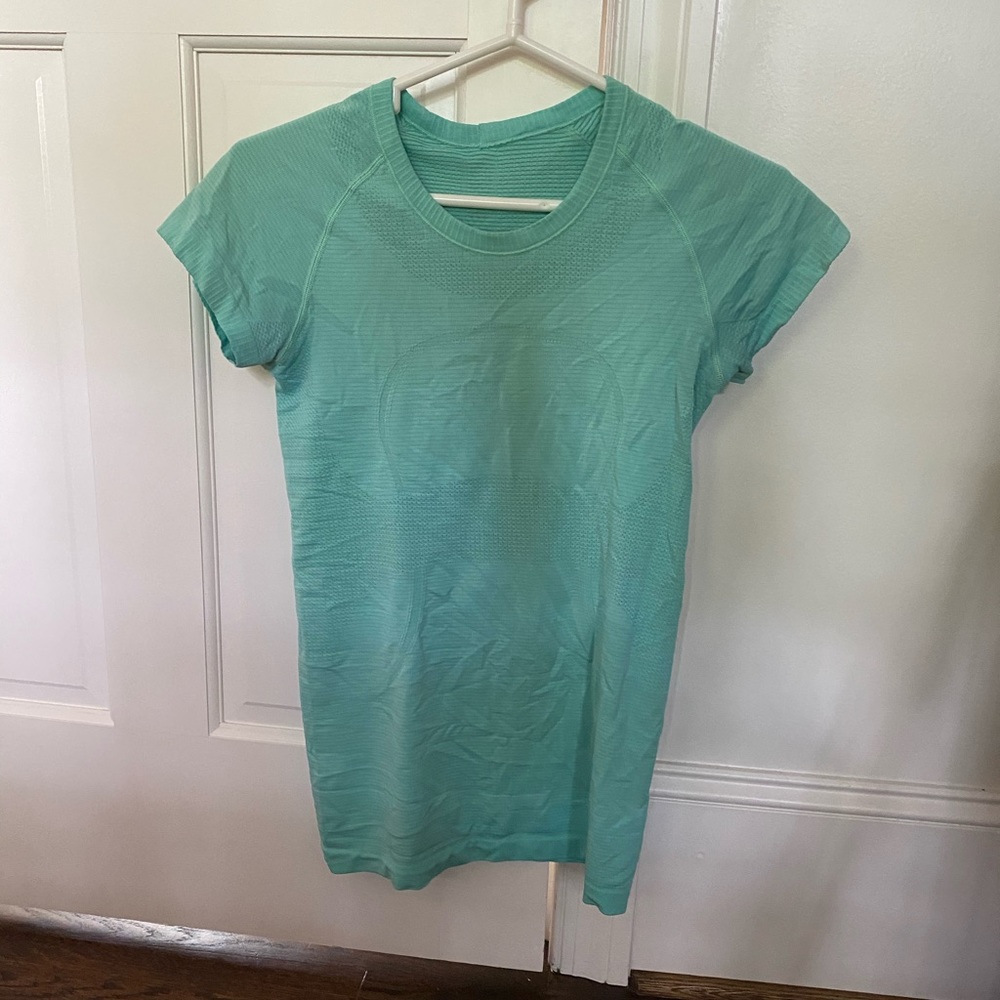 Short sleeve Lululemon Swiftly Tech Shirt